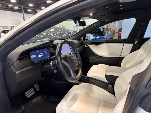 Pearl White Multi-Coat 2019 Tesla Model S Long Range