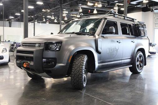 2023 Land Rover Defender 130 SE