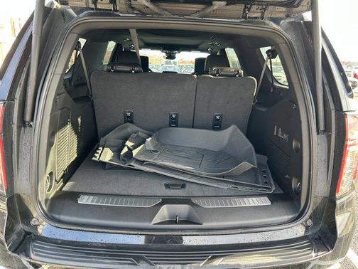 2024 Chevrolet Suburban 4WD High Country