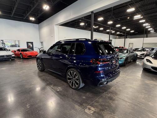 Tanzanite Blue II Metallic 2024 BMW X7 xDrive40i