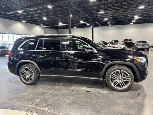 2024 Mercedes-Benz GLS 450 4MATIC