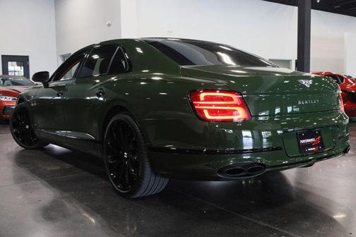 2022 Bentley Flying Spur V8