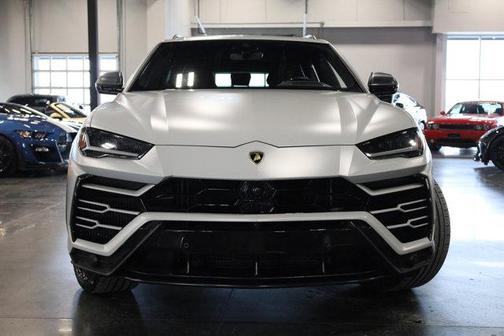 2021 Lamborghini Urus Base