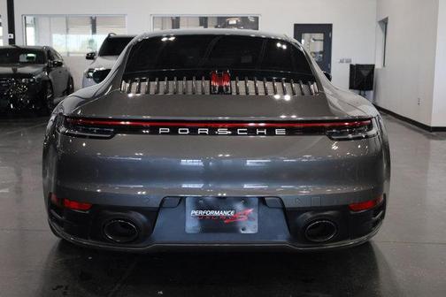 2021 Porsche 911 Carrera