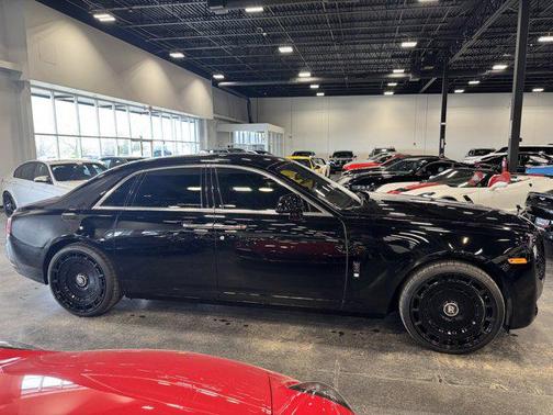 Diamond Black 2017 Rolls-Royce Ghost Black Badge