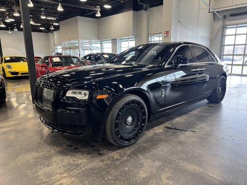 Diamond Black 2017 Rolls-Royce Ghost Black Badge