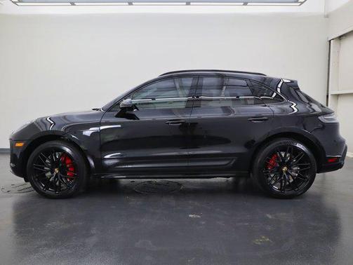 2022 Porsche Macan GTS