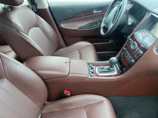 2016 INFINITI QX50 Base