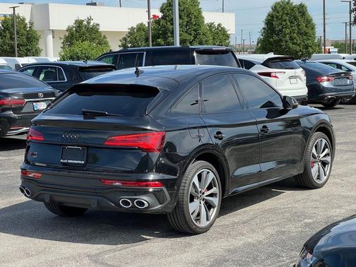 Mythos Black Metallic 2023 Audi SQ5 3.0T Prestige