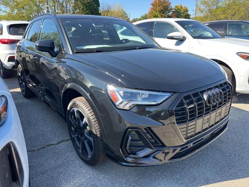 2025 Audi Q3 45 S line Premium Plus