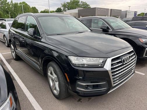 Orca Black Metallic 2019 Audi Q7 55 Prestige
