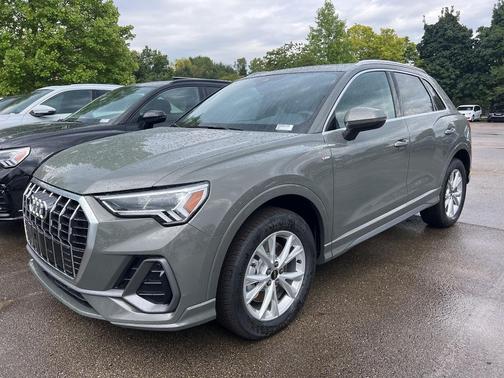 2025 Audi Q3 Premium 45 TFSI S line quattro Tiptronic