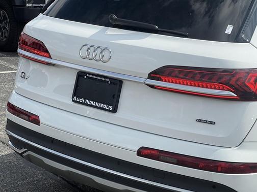 2021 Audi Q7 55 Premium