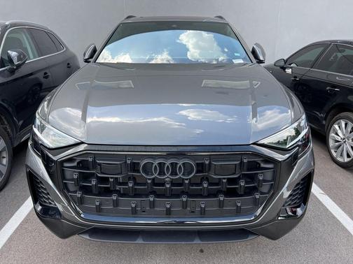2025 Audi Q8 55 Premium Plus