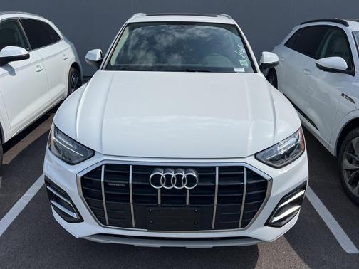 2023 Audi Q5 40 Premium