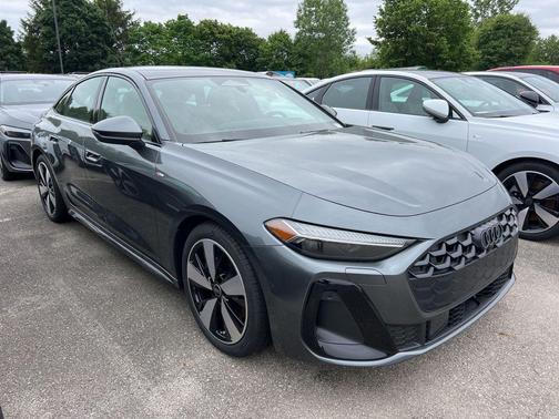 Daytona Gray Pearl Effect 2026 Audi A5 Premium Plus TFSI quattro S tronic