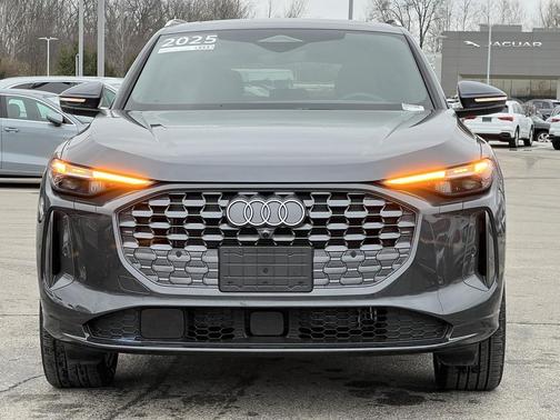 2025 Audi Q5 Premium Plus TFSI quattro S tronic