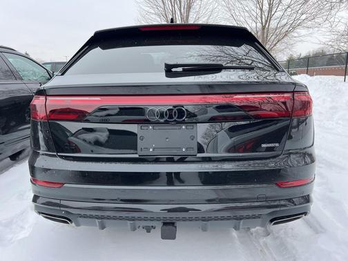 Mythos Black Metallic 2026 Audi Q8 55 Premium Plus