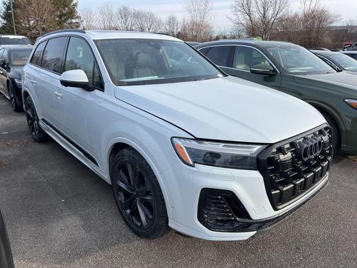 Glacier White Metallic 2026 Audi Q7 55 Premium Plus