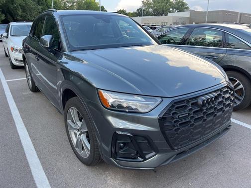 2025 Audi Q5 45 S line Premium