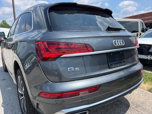 2023 Audi Q5 45 S line Premium