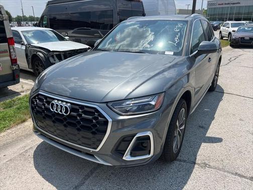 2023 Audi Q5 45 S line Premium