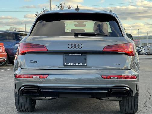 2025 Audi Q5 45 S line Premium Plus