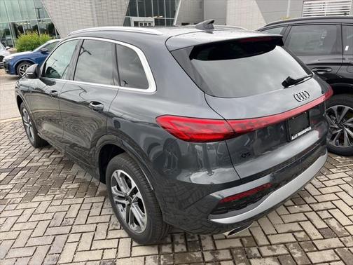 2025 Audi Q5 2.0T Premium