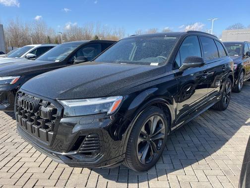 2026 Audi Q7 55 Premium Plus