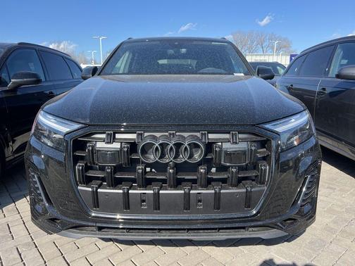 Mythos Black Metallic 2026 Audi Q7 55 Premium Plus