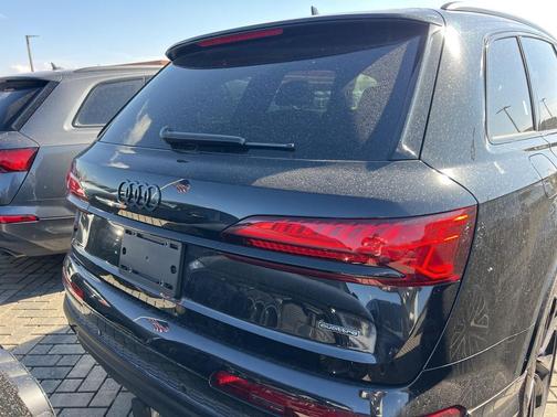 2026 Audi Q7 55 Premium Plus