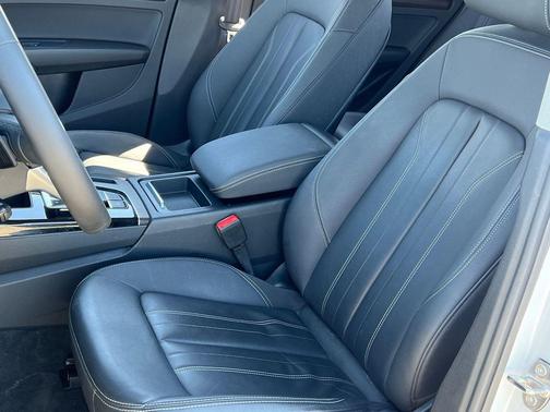 2022 Audi Q5 45 S line Premium