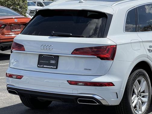 2022 Audi Q5 45 S line Premium