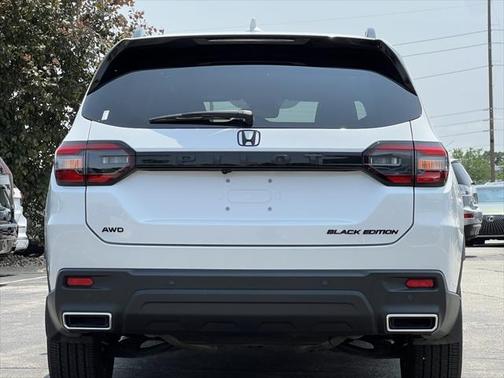 2025 Honda Pilot Black Edition