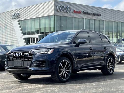 Waitomo Blue Metallic 2024 Audi Q7 55 Premium Plus