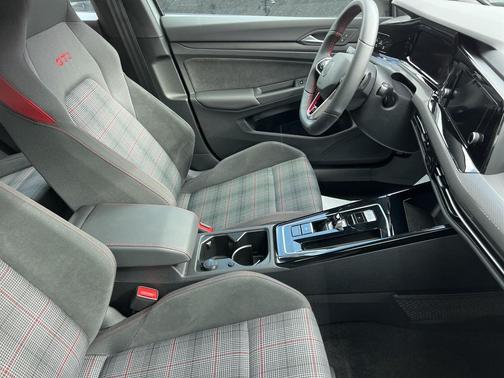 2024 Volkswagen Golf GTI 2.0T S DSG