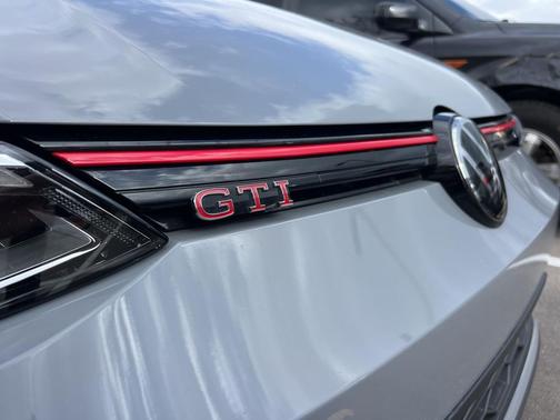 2024 Volkswagen Golf GTI 2.0T S DSG