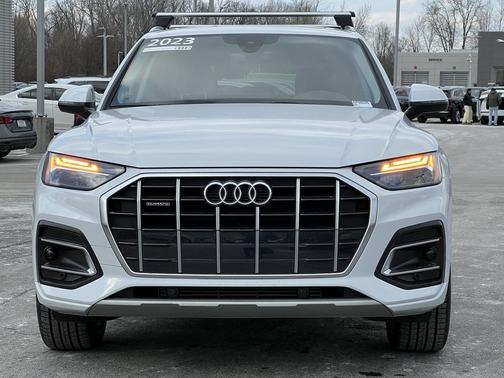 2023 Audi Q5 40 Premium