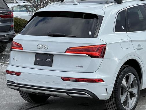 2023 Audi Q5 40 Premium