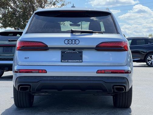 2025 Audi Q7 45 Premium Plus