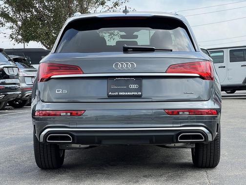 2022 Audi Q5 45 S line Premium