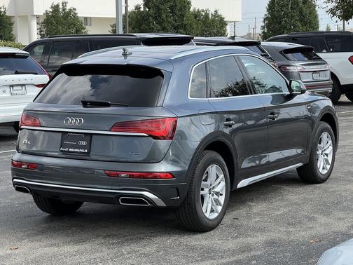 2022 Audi Q5 45 S line Premium