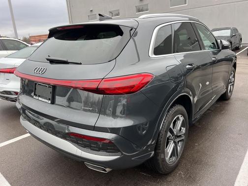 2025 Audi Q5 2.0T Premium Plus
