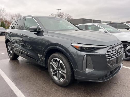 2025 Audi Q5 2.0T Premium Plus