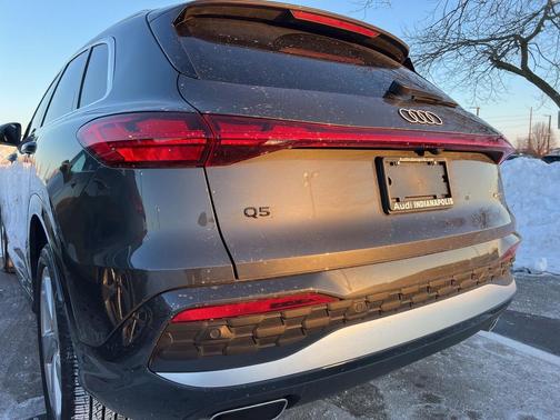 2025 Audi Q5 Prestige TFSI quattro S tronic