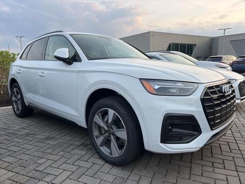2025 Audi Q5 40 Premium