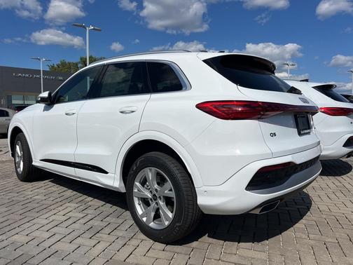 2025 Audi Q5 Premium