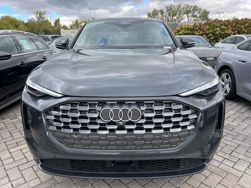 2025 Audi Q5 Premium