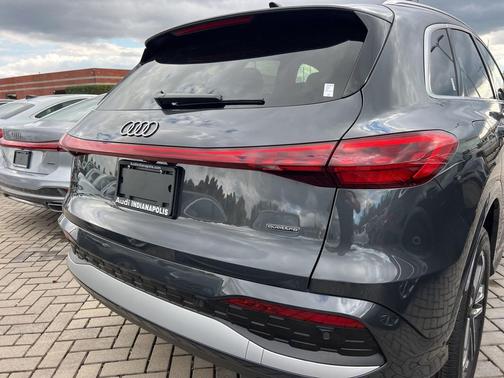 2025 Audi Q5 Premium