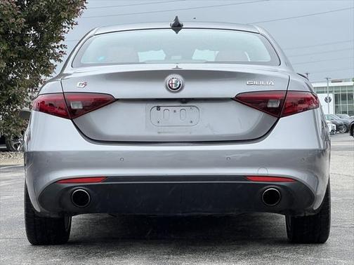 2017 Alfa Romeo Giulia Ti